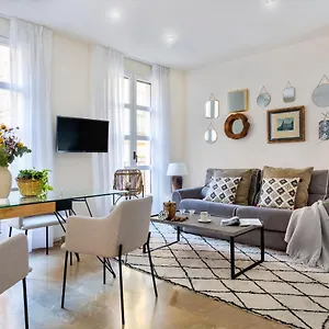 Apartamento Genteel Reyes Católicos 